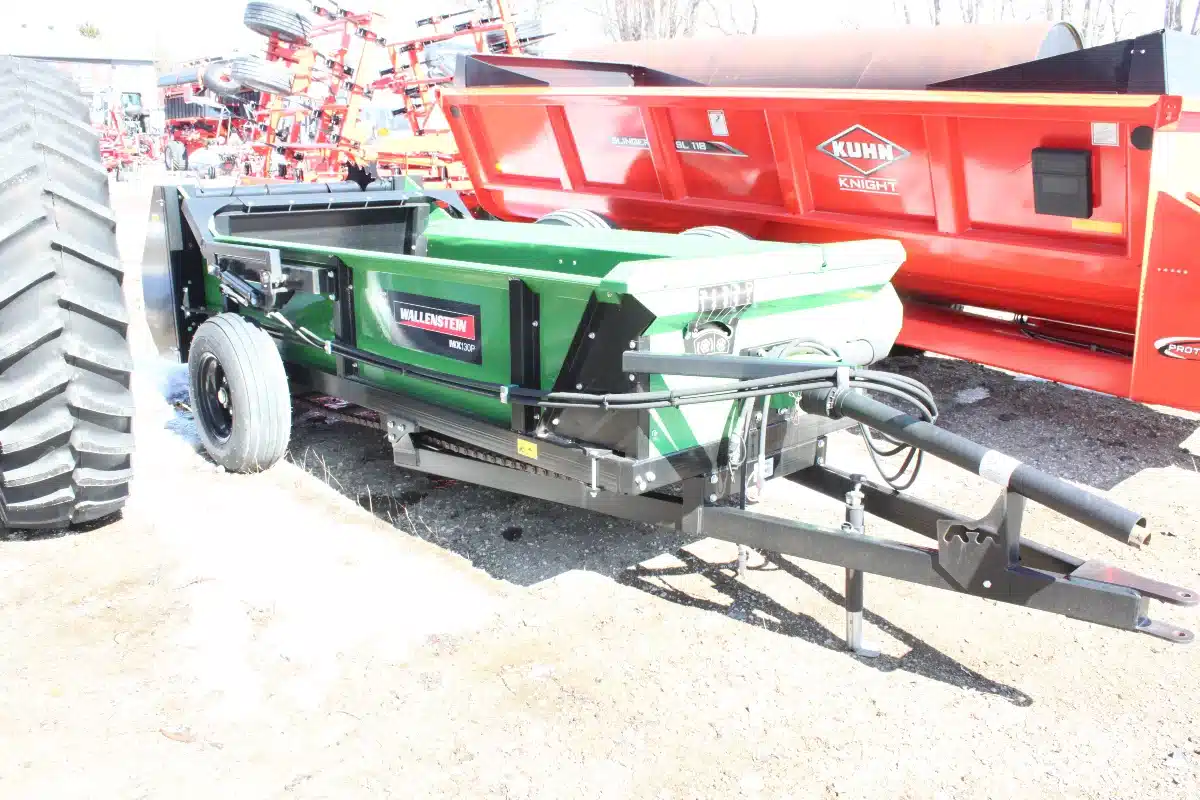 Gallery image 1 for 2021 Wallenstein MX130P Manure Spreader
