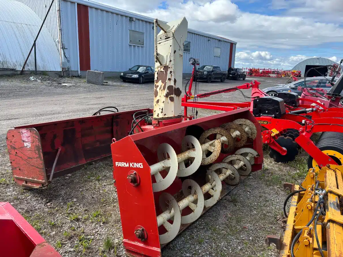 Gallery image 1 for Farm King Y960 Snow Blower