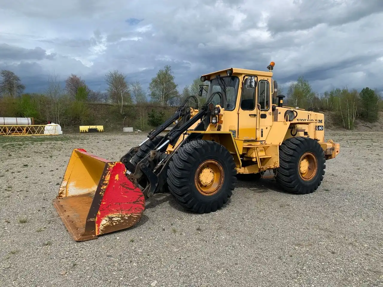 Gallery image 1 for Used 1988 Michigan L90 Wheel Loader