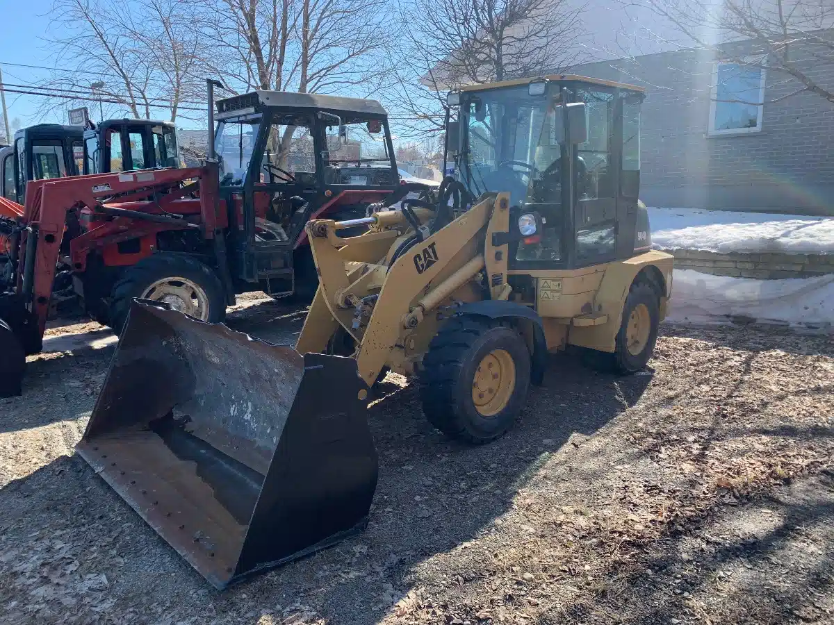 Gallery image 2 for Used 2005 Caterpillar 904B Wheel Loader