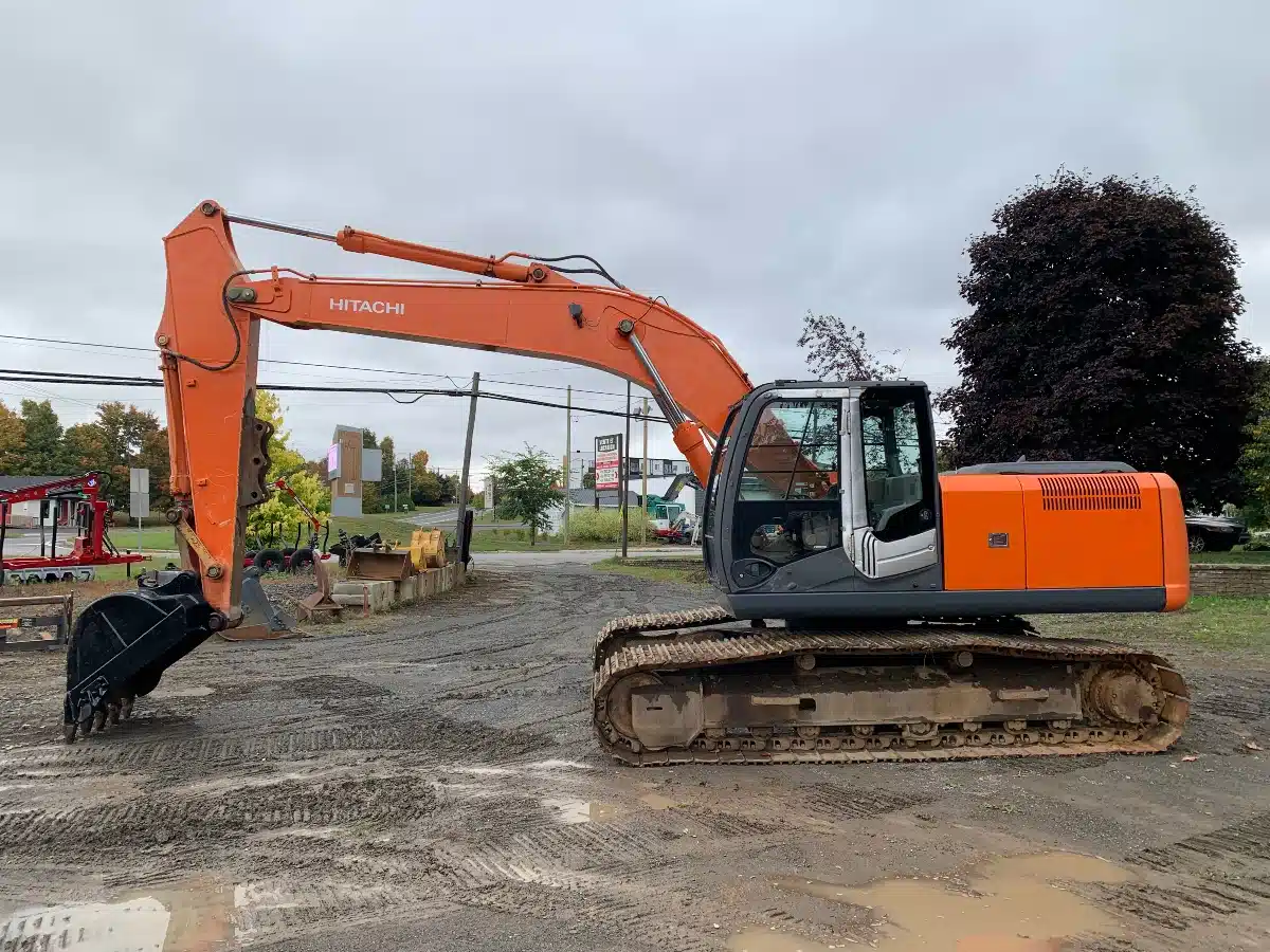 Gallery image 2 for Used 2008 Hitachi ZX200 Excavator