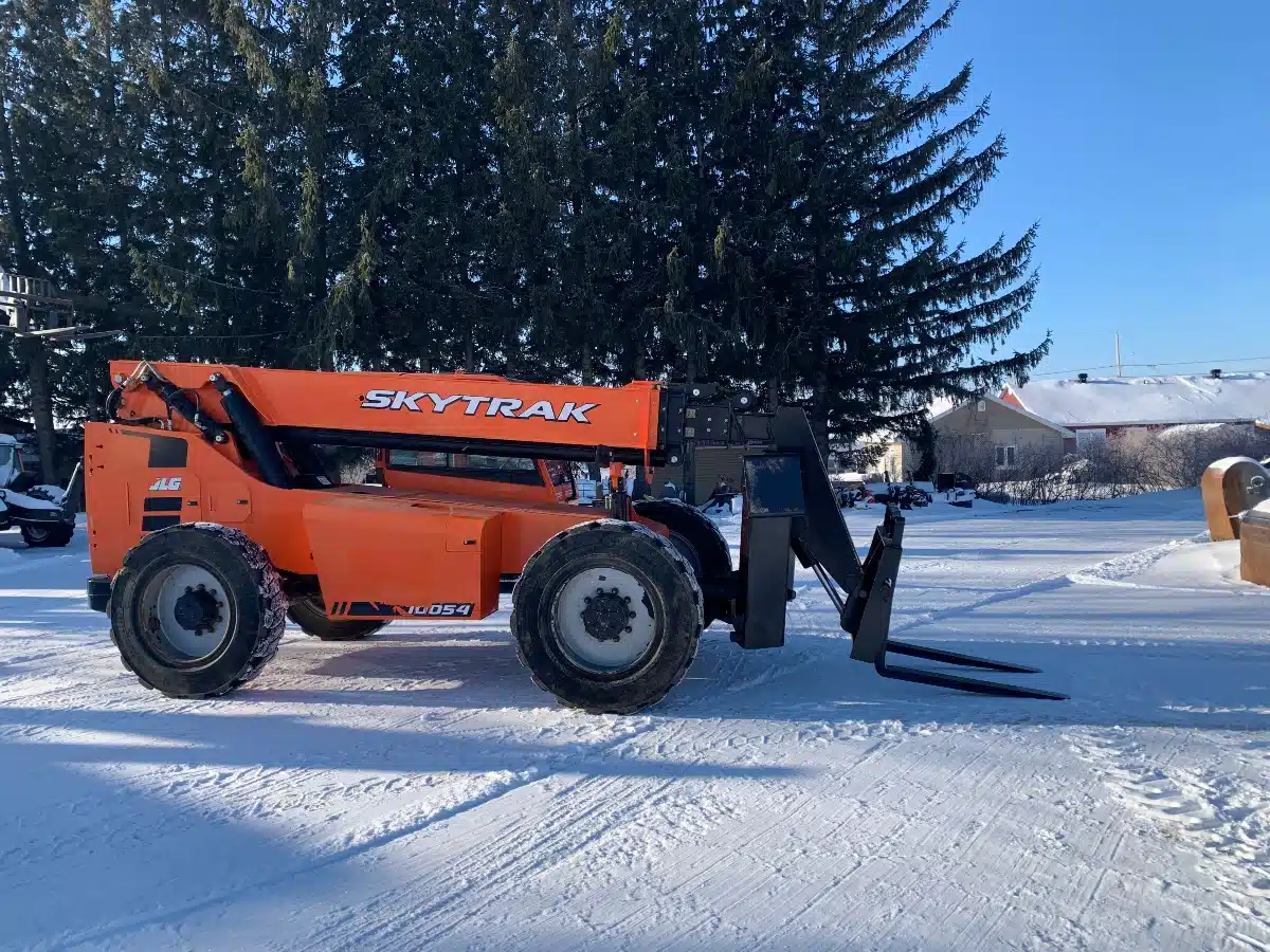 2017 SkyTrak 10054 TeleHandler