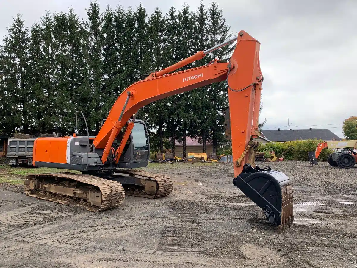 Gallery image 1 for 2008 Hitachi ZX200LC Excavator