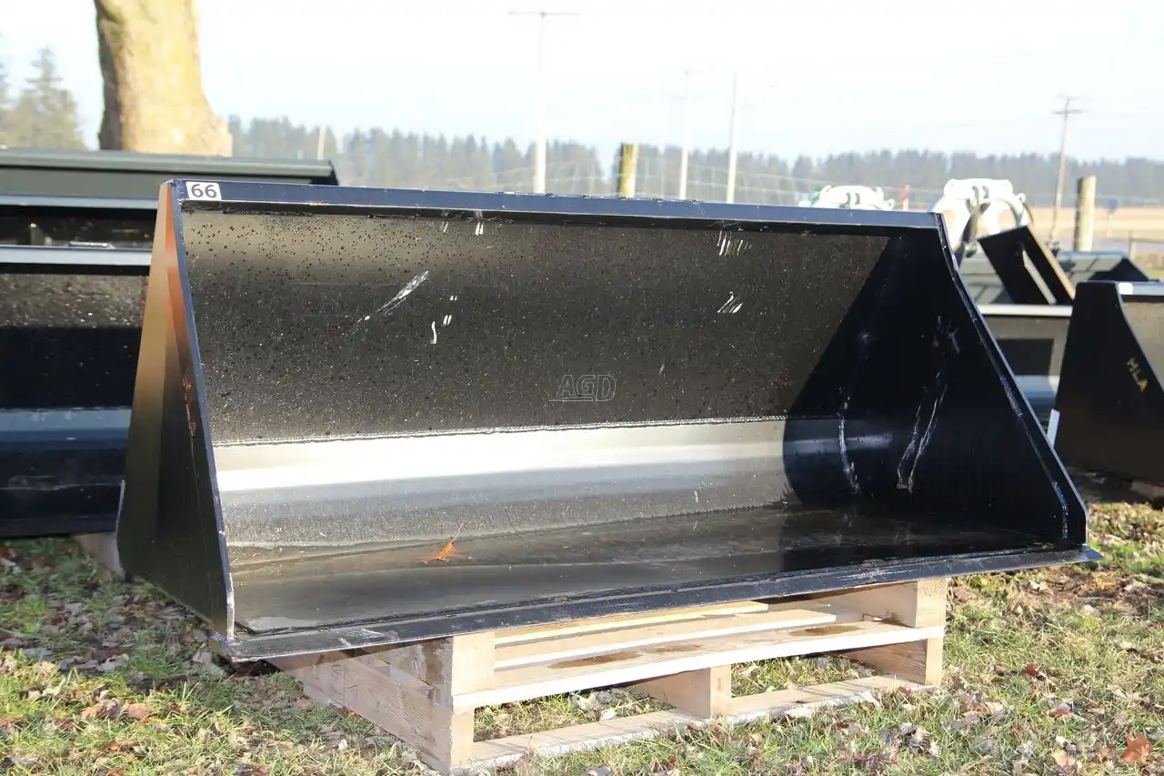 Gallery image 2 for New 2024 HLA SB66 Bucket