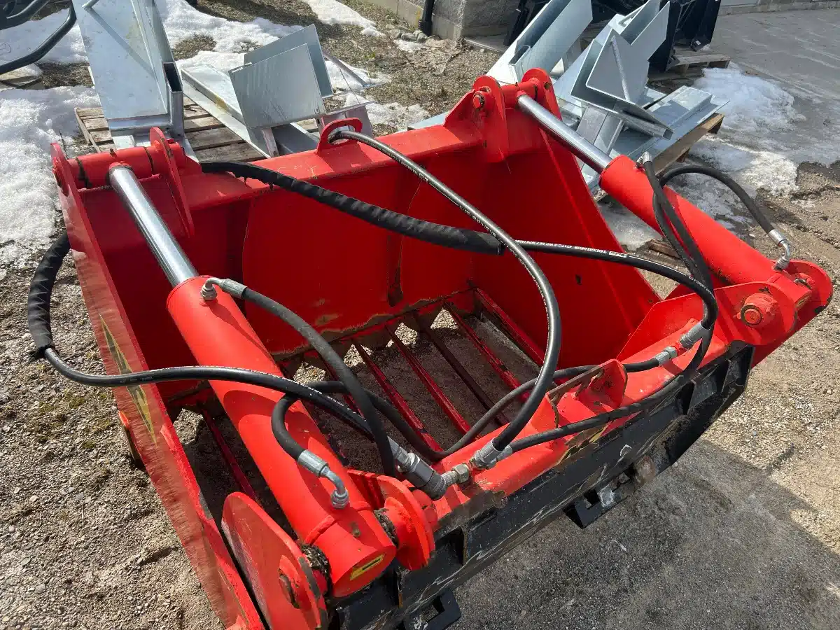 Gallery image 2 for Used NC Engineering 1.3M SHEAR GRAB Silage Defacer