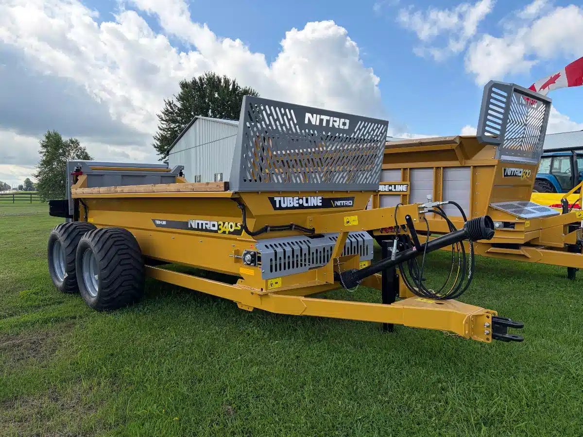 Photo de la Galerie 1 pour Tubeline Manufacturing Nitro 340 Épandeur à fumier
