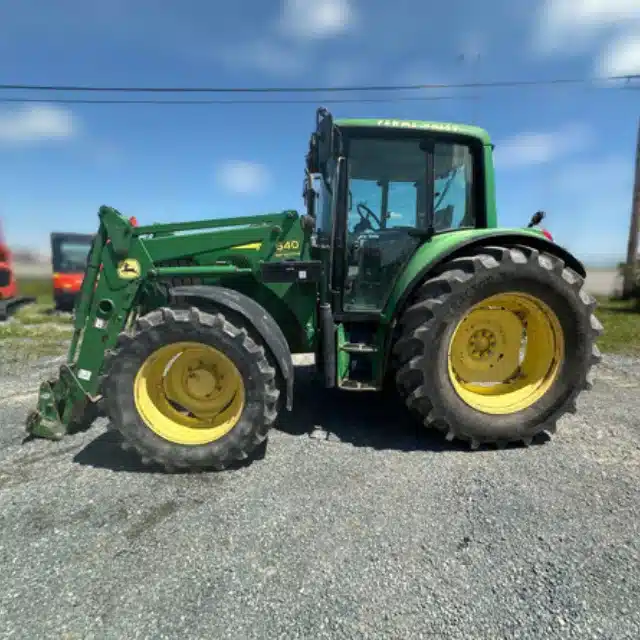 Gallery image 1 for Used 2006 John Deere 6420 Tractor