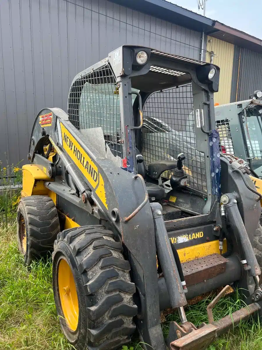 Used 2015 New Holland L225 Skid Steer