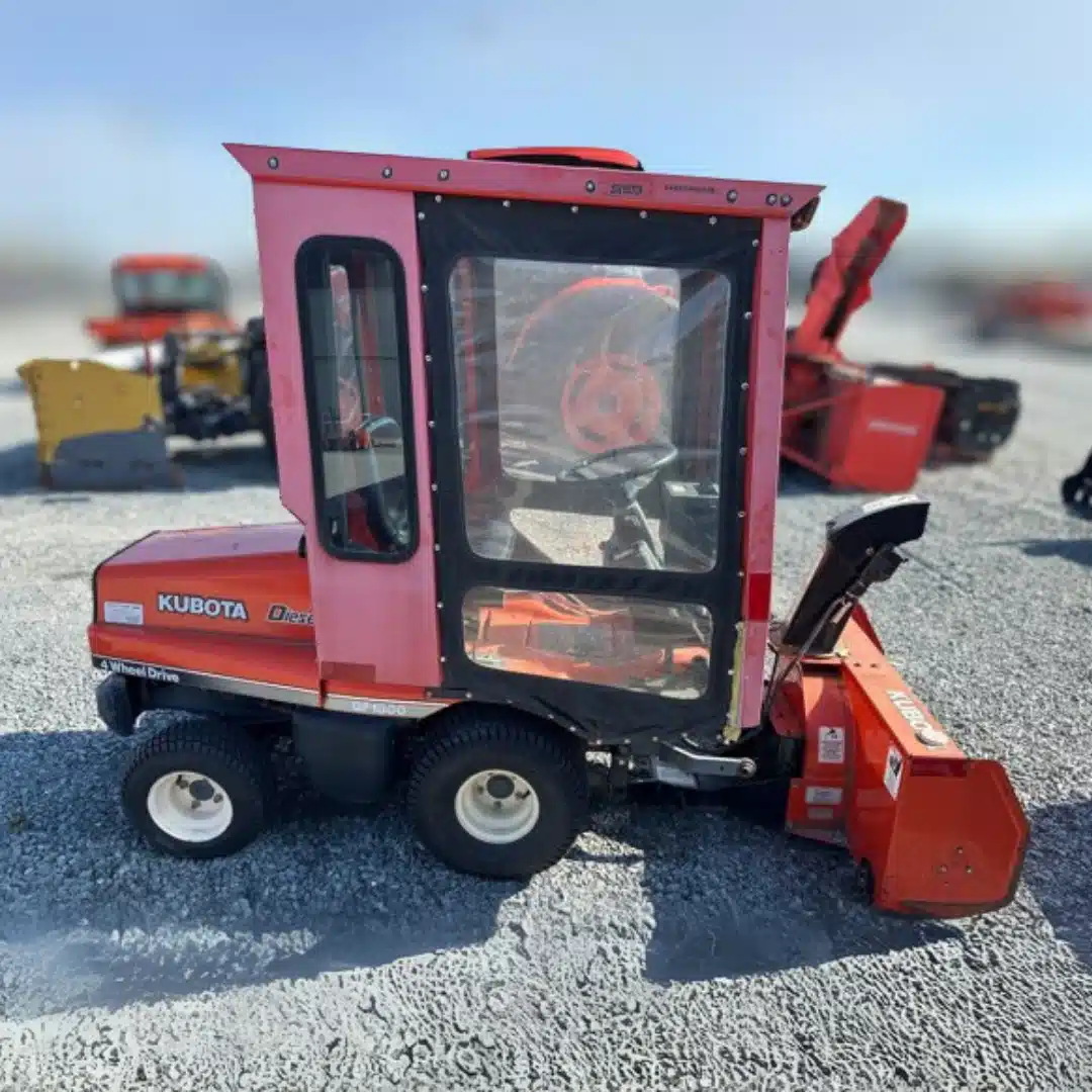 2004 Kubota GF1800-4W Mower - Front Deck