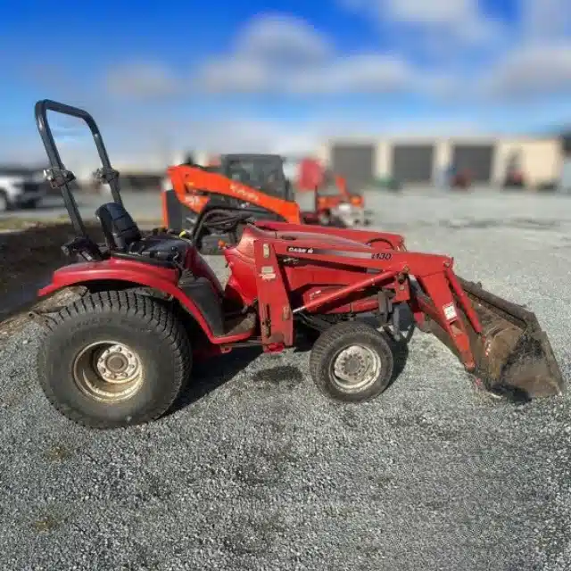 Gallery image 2 for 2003 Case IH DX33 Tractor