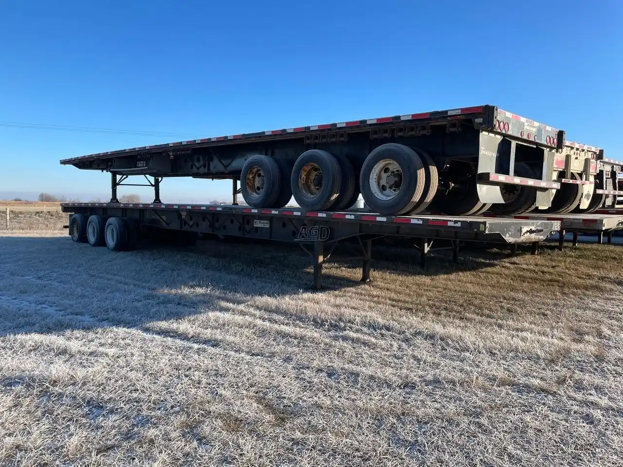 2013 Transcraft 53’ tridem Trailer - Flat Deck