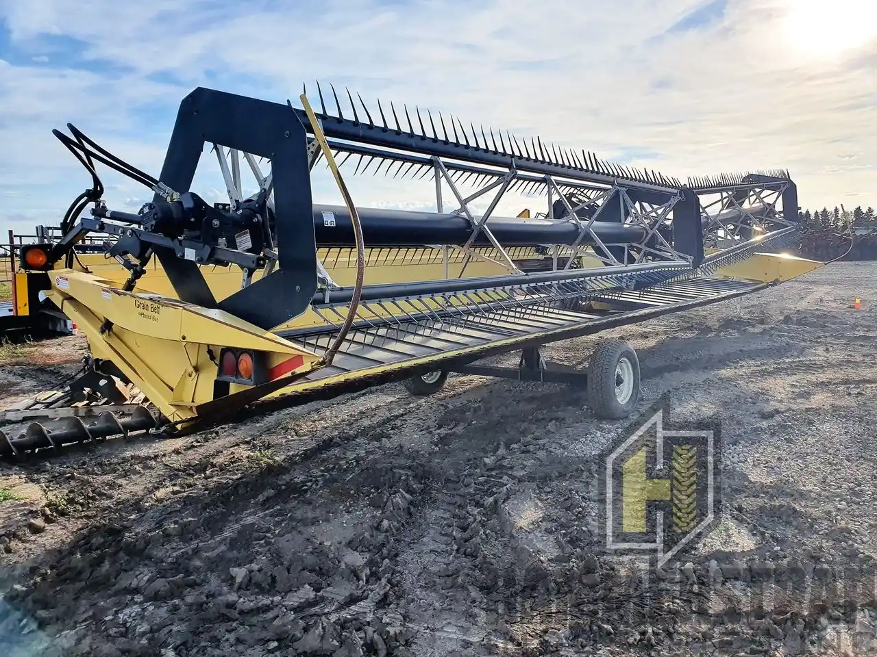 Gallery image 2 for Used 2002 Honey Bee SP36 Header - Draper