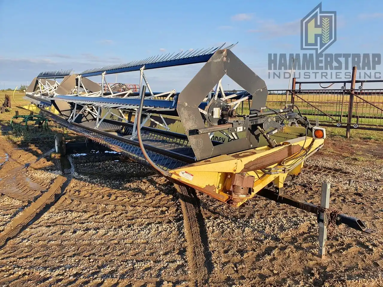 Gallery image 1 for Used 2003 Honey Bee SP36 Header - Draper