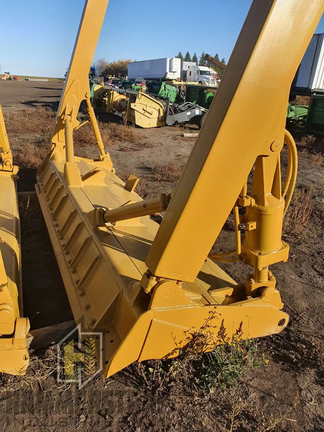 Gallery image 2 for Used Caterpillar D6 Brush blade Blade