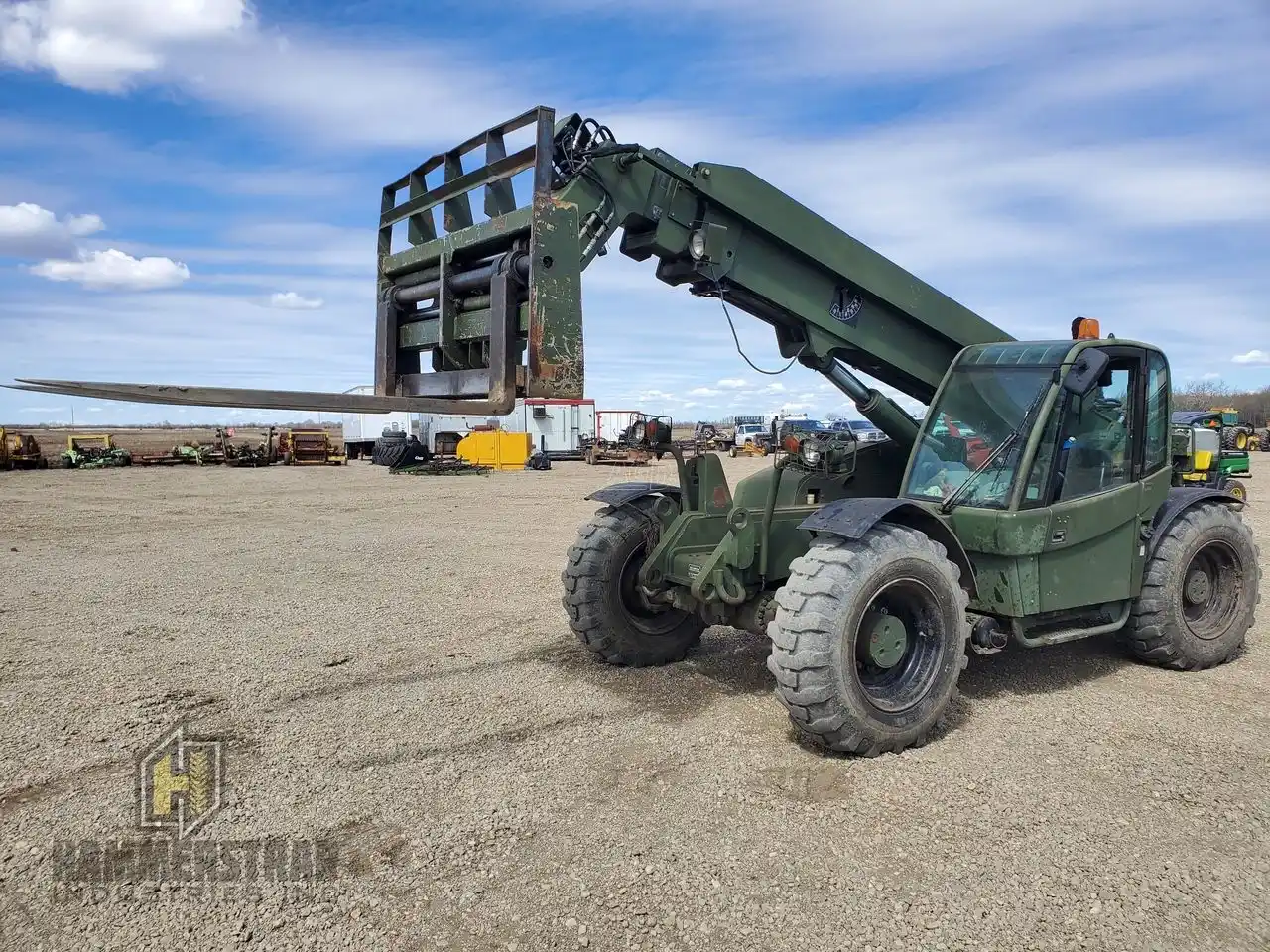 Gallery image 1 for Used 2001 SkyTrak 8042 TeleHandler