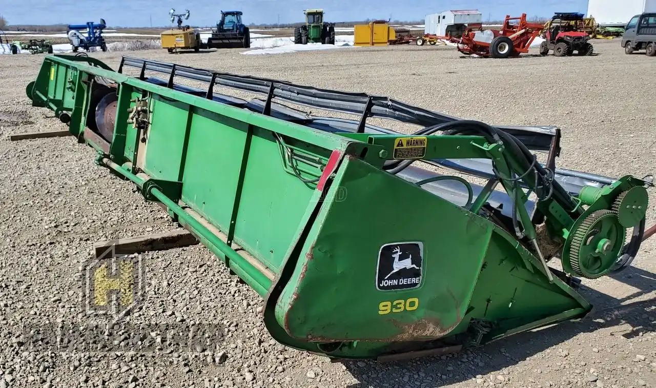 Gallery image 2 for John Deere 930 Header - Auger