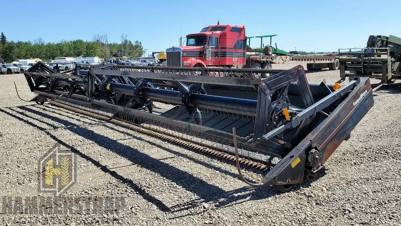 Gallery image 1 for Used 1991 MacDon 960 Header - Draper