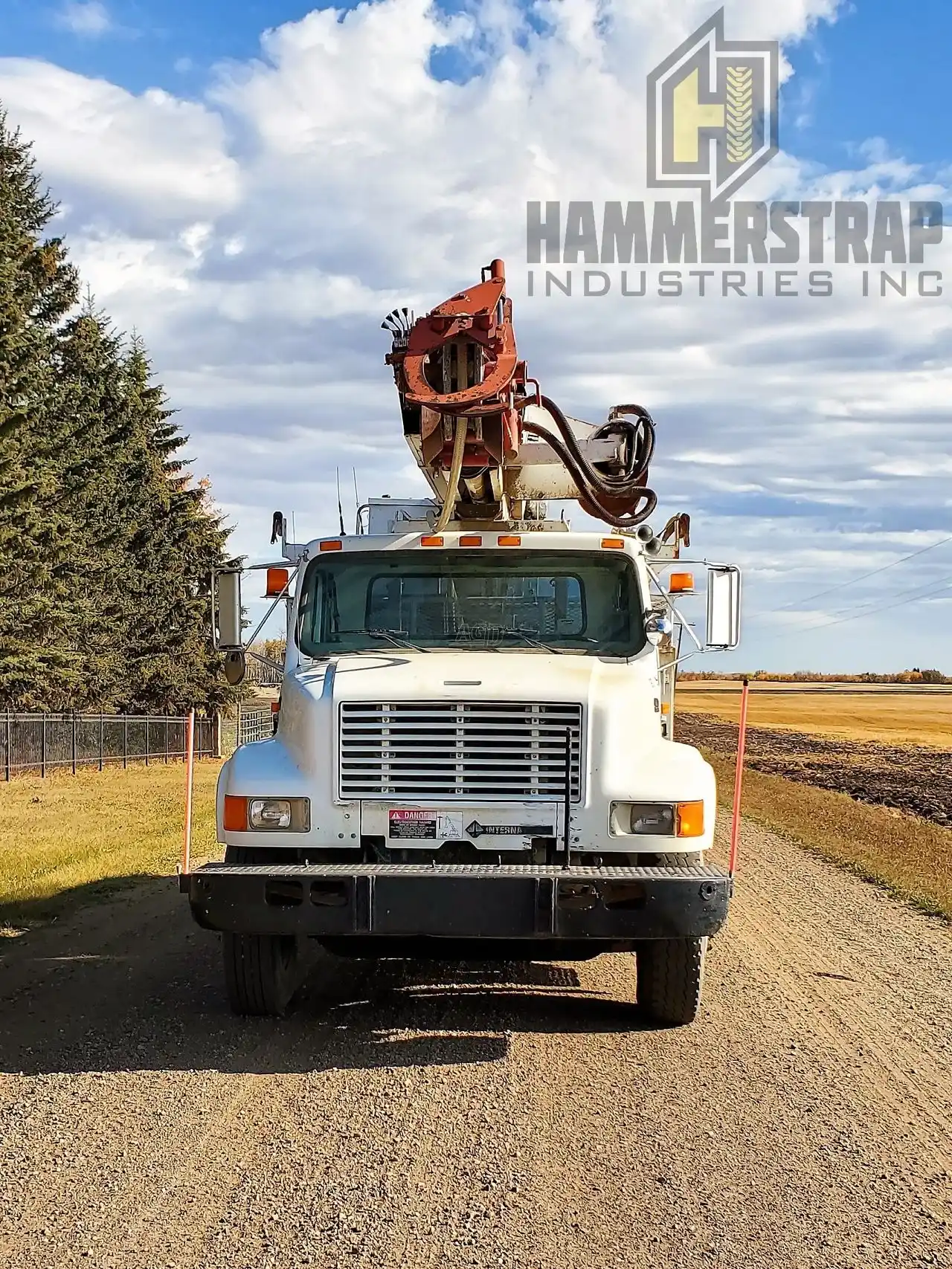 Gallery image 2 for 1997 International 4900 Truck - Service