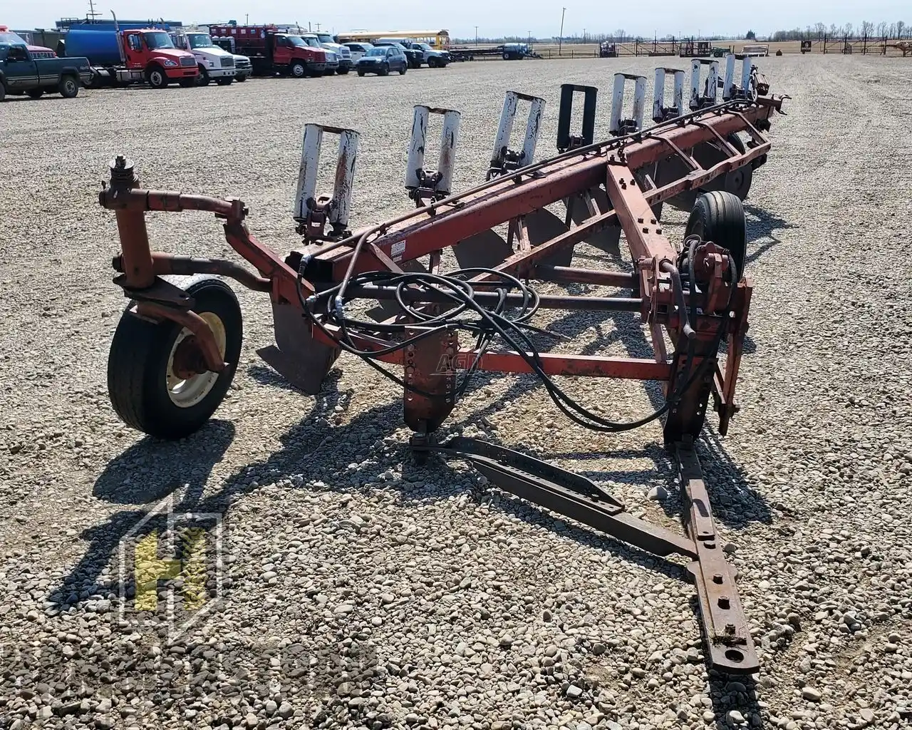 Gallery image 2 for Used International Harvester 700 Plow