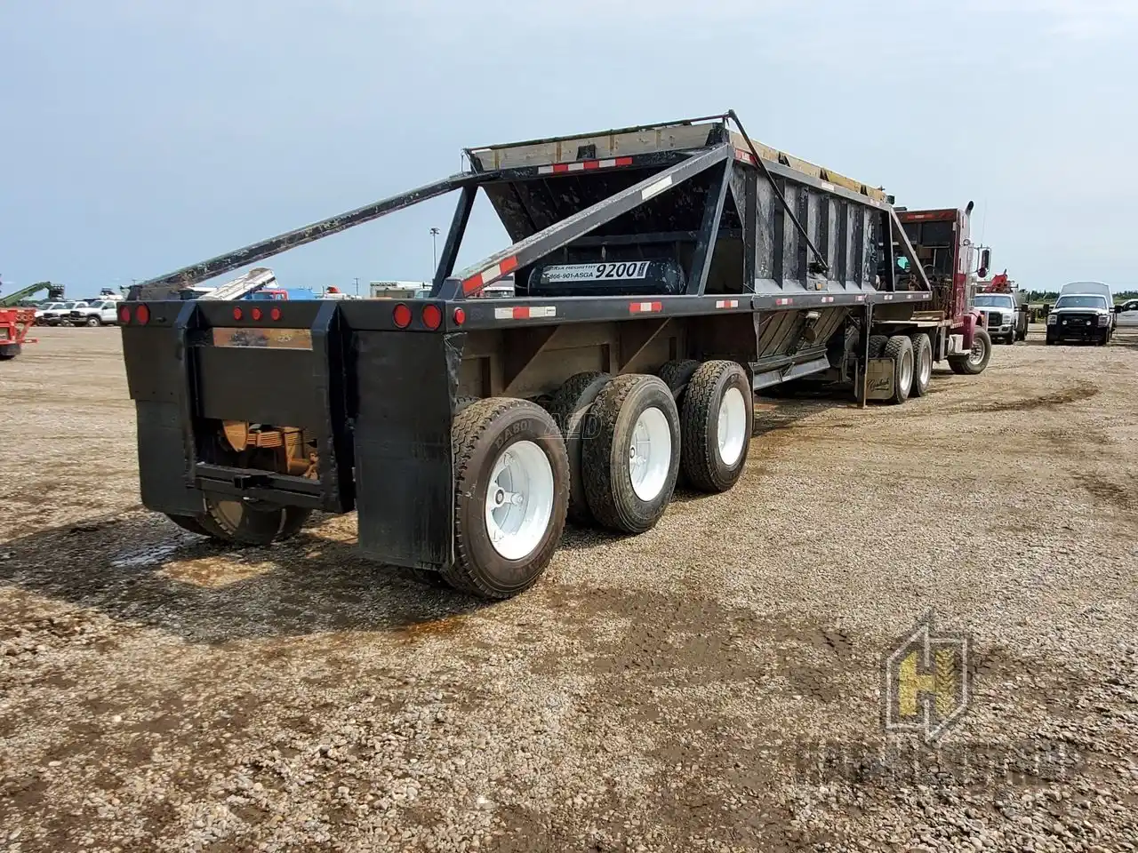 Gallery image 2 for Used 1994 Decap Tridem Axle Clam Dump Trailer - Belly Dump