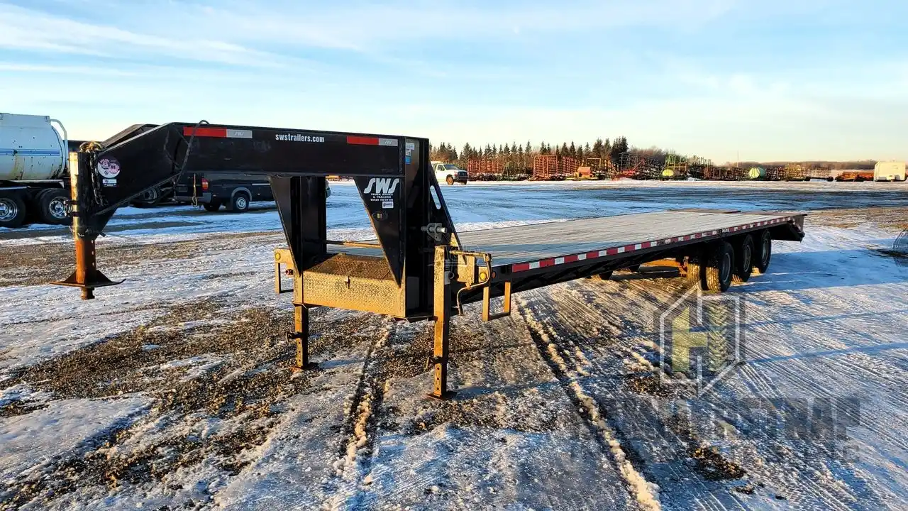 Gallery image 1 for Used 2020 SWS Tridem 35 Ft Gooseneck Trailer - Flat Deck