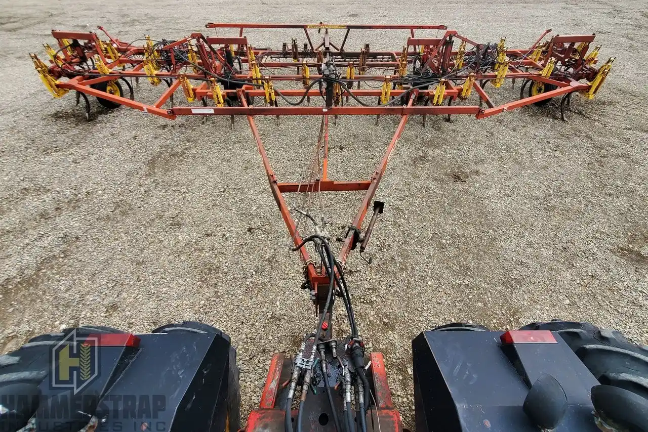 Gallery image 2 for Used 1993 Bourgault 6200 Cultivator
