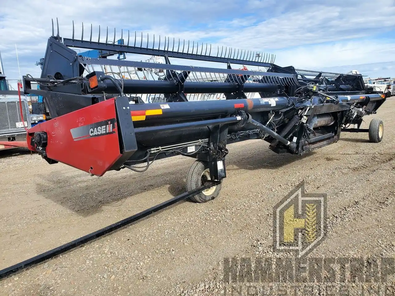 Gallery image 2 for Used 2007 Case IH 2042 Header - Draper