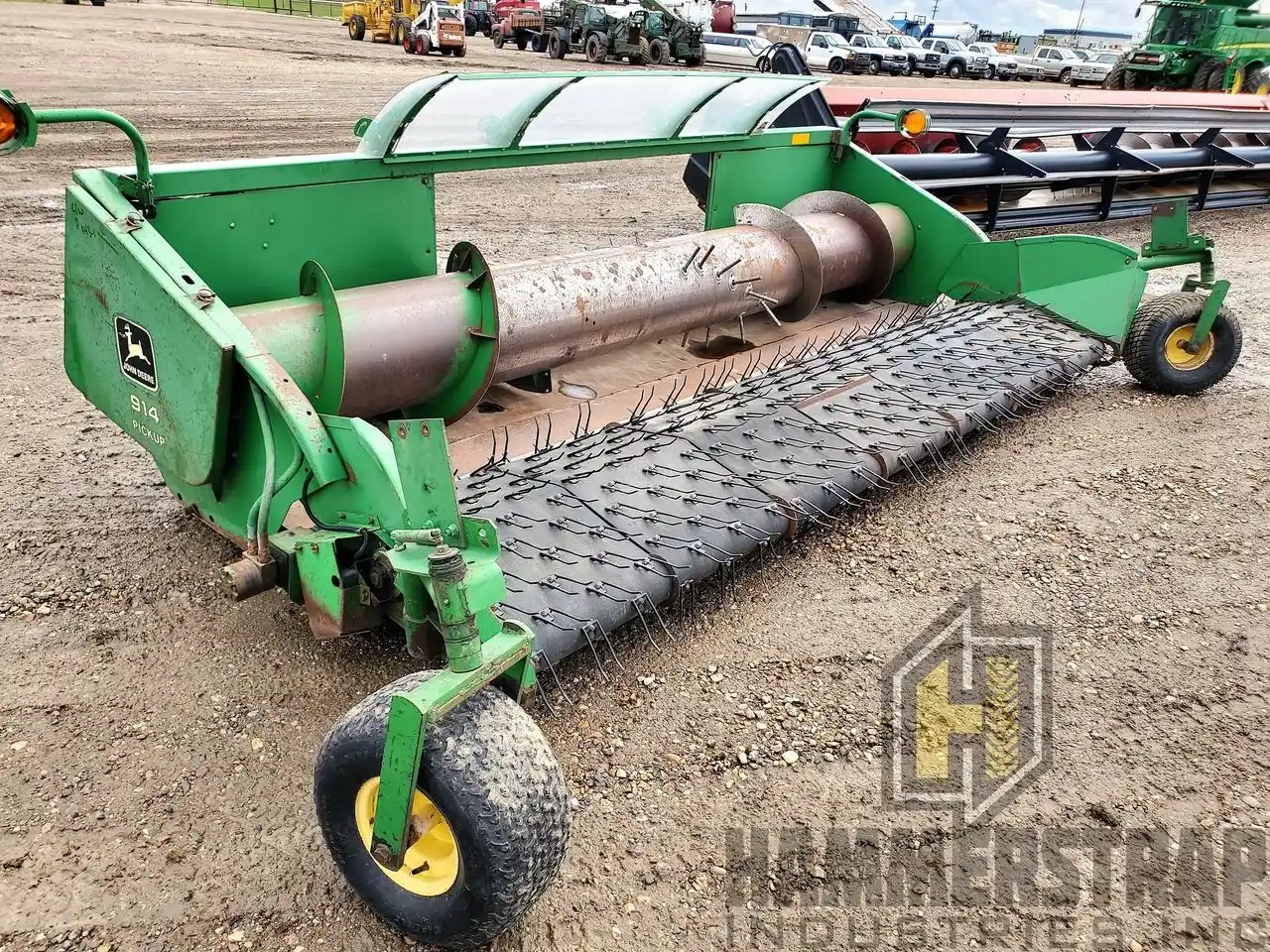 Gallery image 1 for Used John Deere 914P Header - Pickup