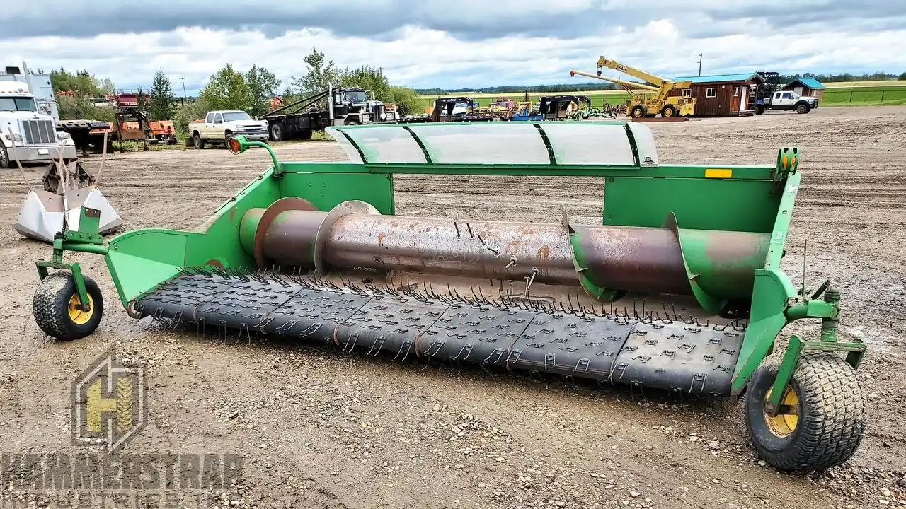 Gallery image 2 for Used John Deere 914P Header - Pickup