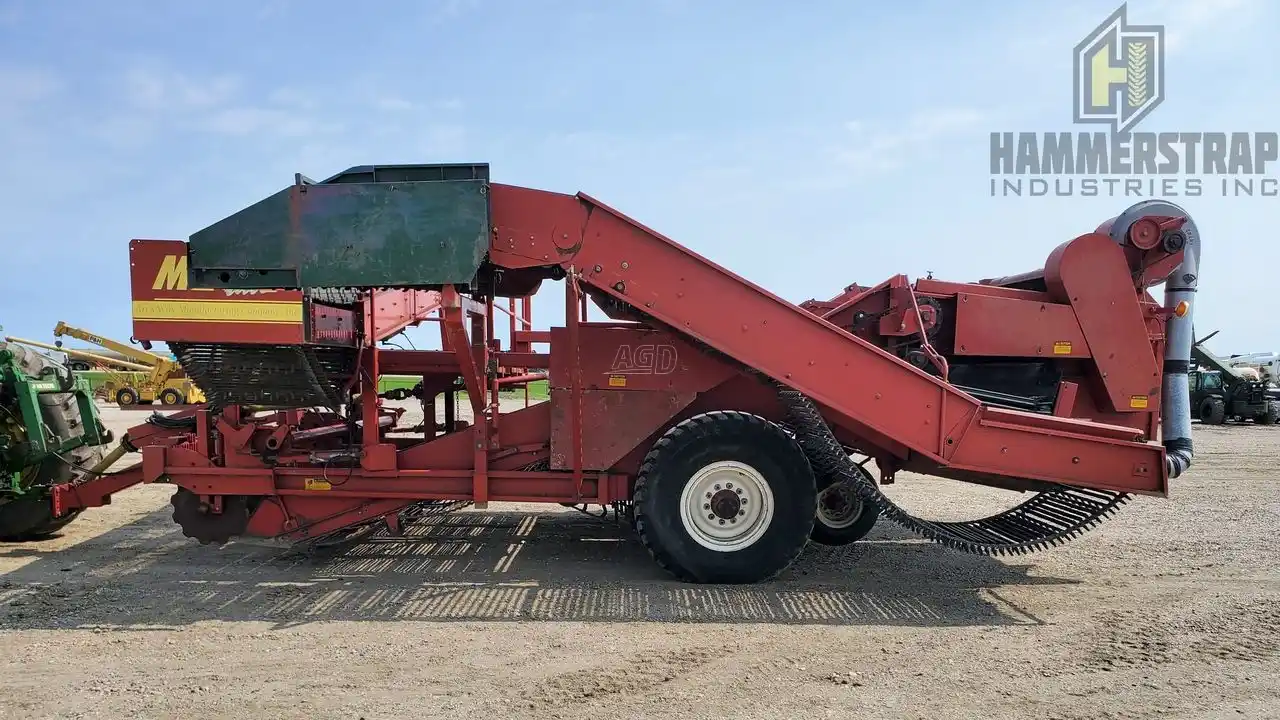 Gallery image 2 for Used Arts Way 438A Potato Harvester