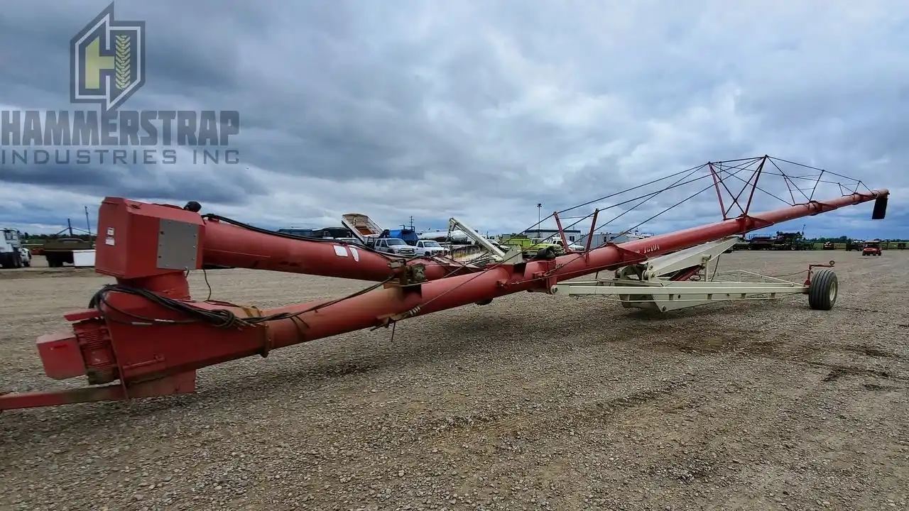 Gallery image 1 for Used 2005 Farm King 16104 Grain Auger