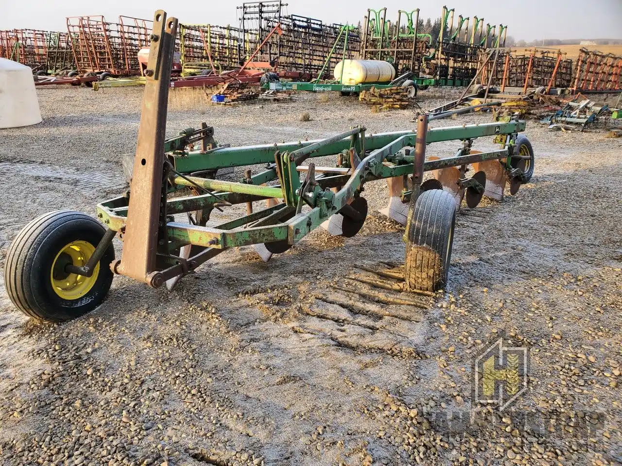 Gallery image 2 for Used John Deere 3100 Plow
