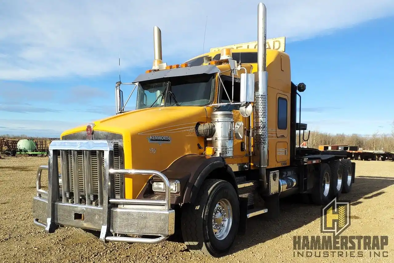Gallery image 1 for Used 2006 Kenworth T800 Semi-Truck