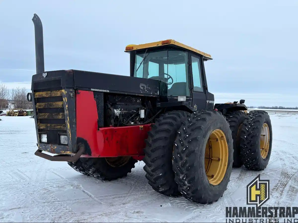 Gallery image 1 for 1985 Versatile 856 Tractor