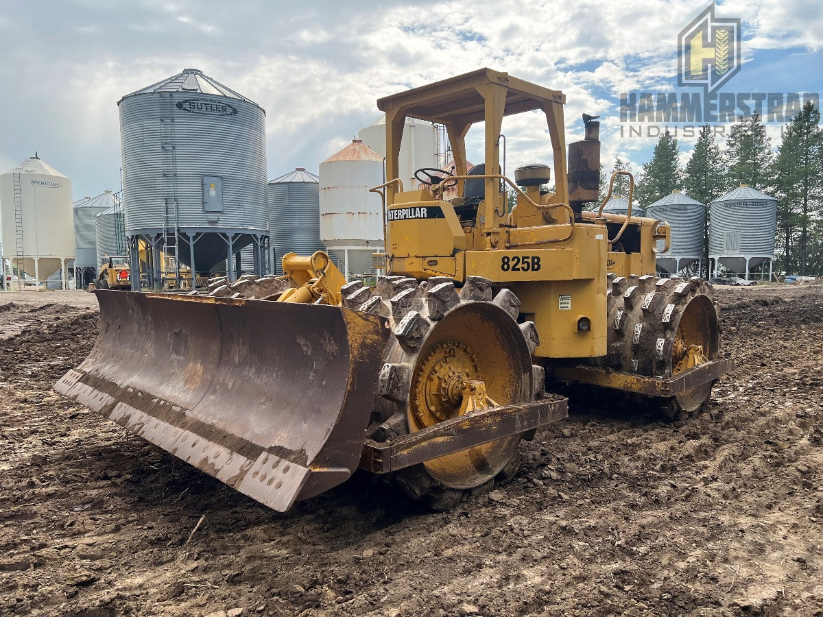 Gallery image 1 for Used 1973 Caterpillar 825B Compactor