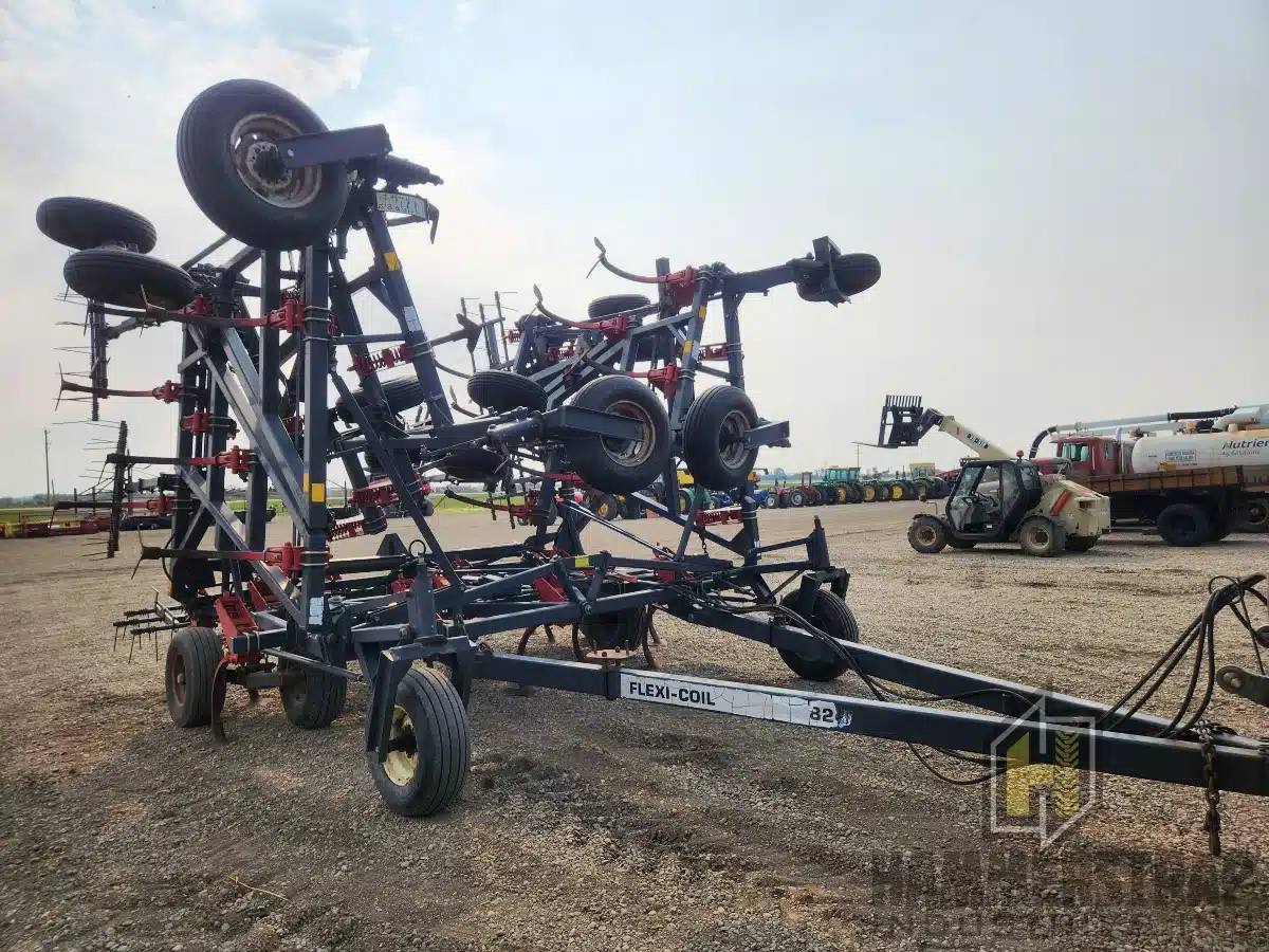 Gallery image 2 for Used Flexi-Coil 820 Cultivator