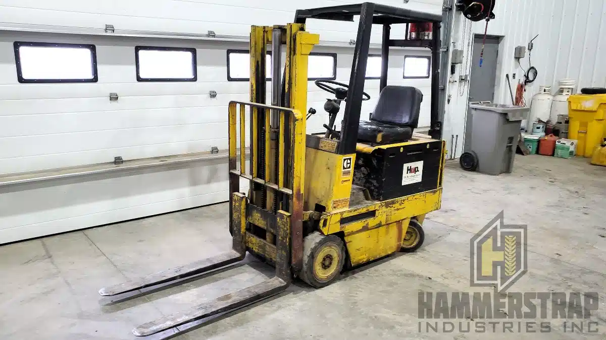 Gallery image 2 for Used Caterpillar MC30 Forklift
