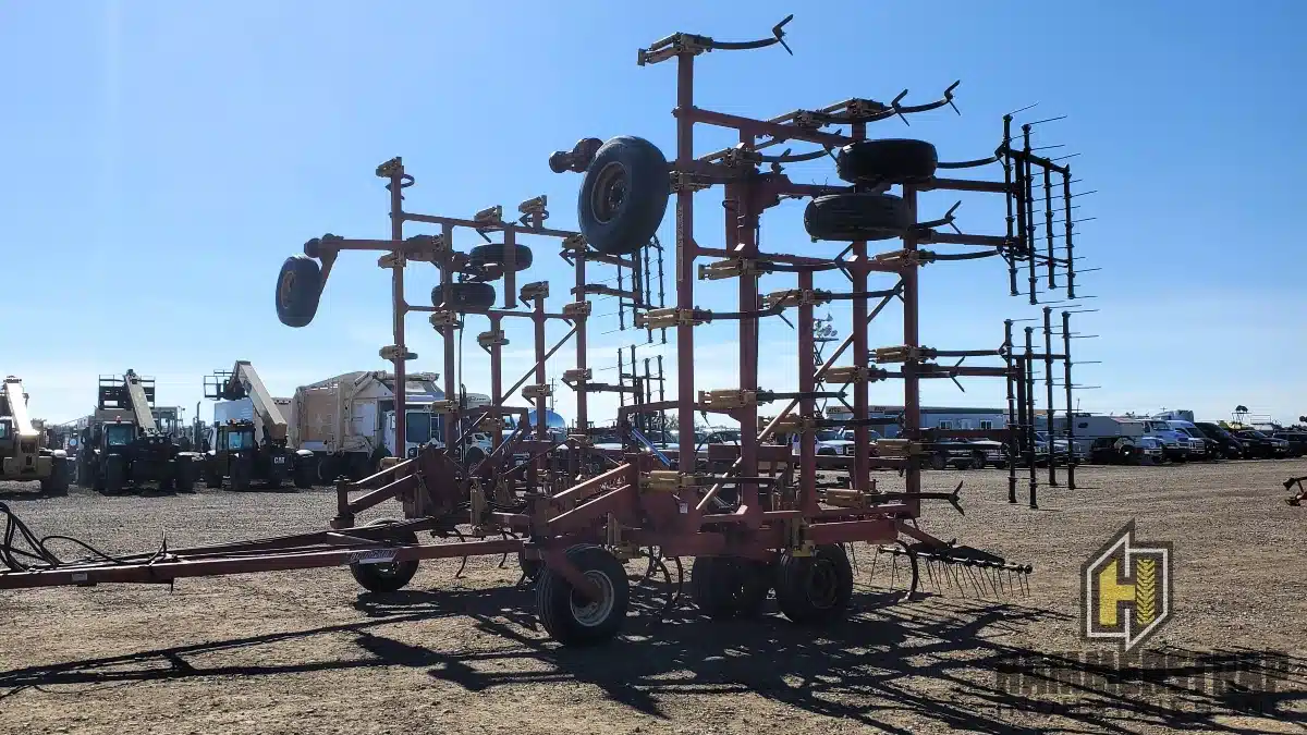 Gallery image 2 for Used Bourgault FH536-42 Cultivator