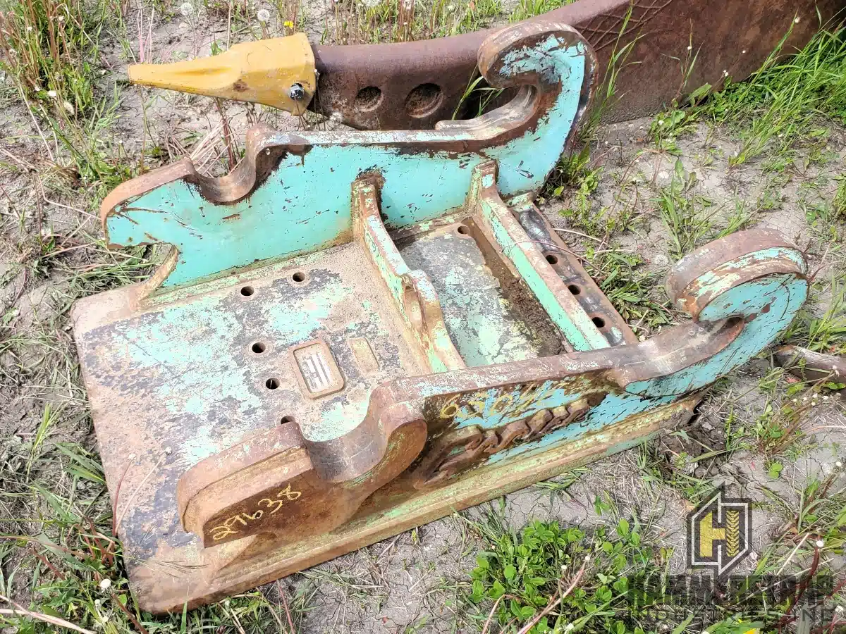 Gallery image 1 for Used Hitachi EX300 LC-3 Crawler Excavator Quick Attach Plate Excavator