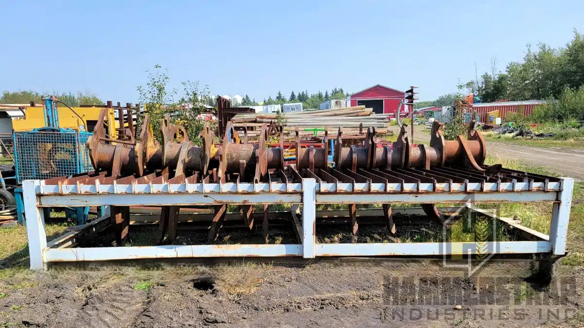 Gallery image 2 for Unspecified Excavator Hoe Frost Ripper Shank Attachment w/ Replaceable Tooth Ripper