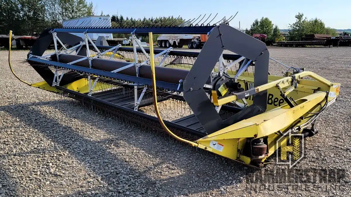 Gallery image 1 for Used Honey Bee 18 Ft Header - Pickup