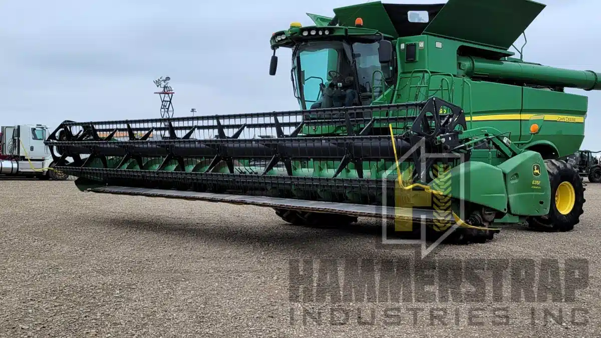 Gallery image 1 for Used 2004 John Deere 635F Header - Flex