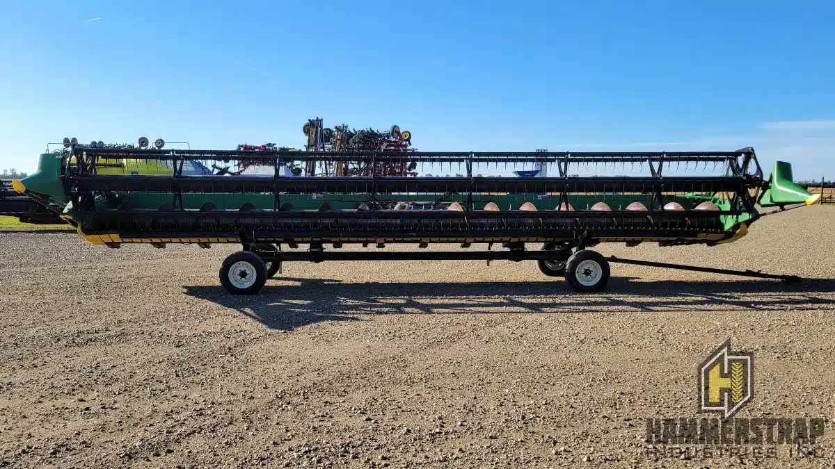 Gallery image 2 for Used 2004 John Deere 635F Header - Flex