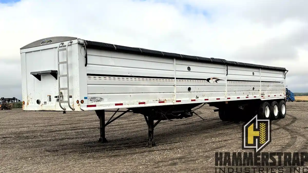 Gallery image 1 for Used 2011 Precision 48 Ft Tri Axle Grain Trailer Trailer - Grain