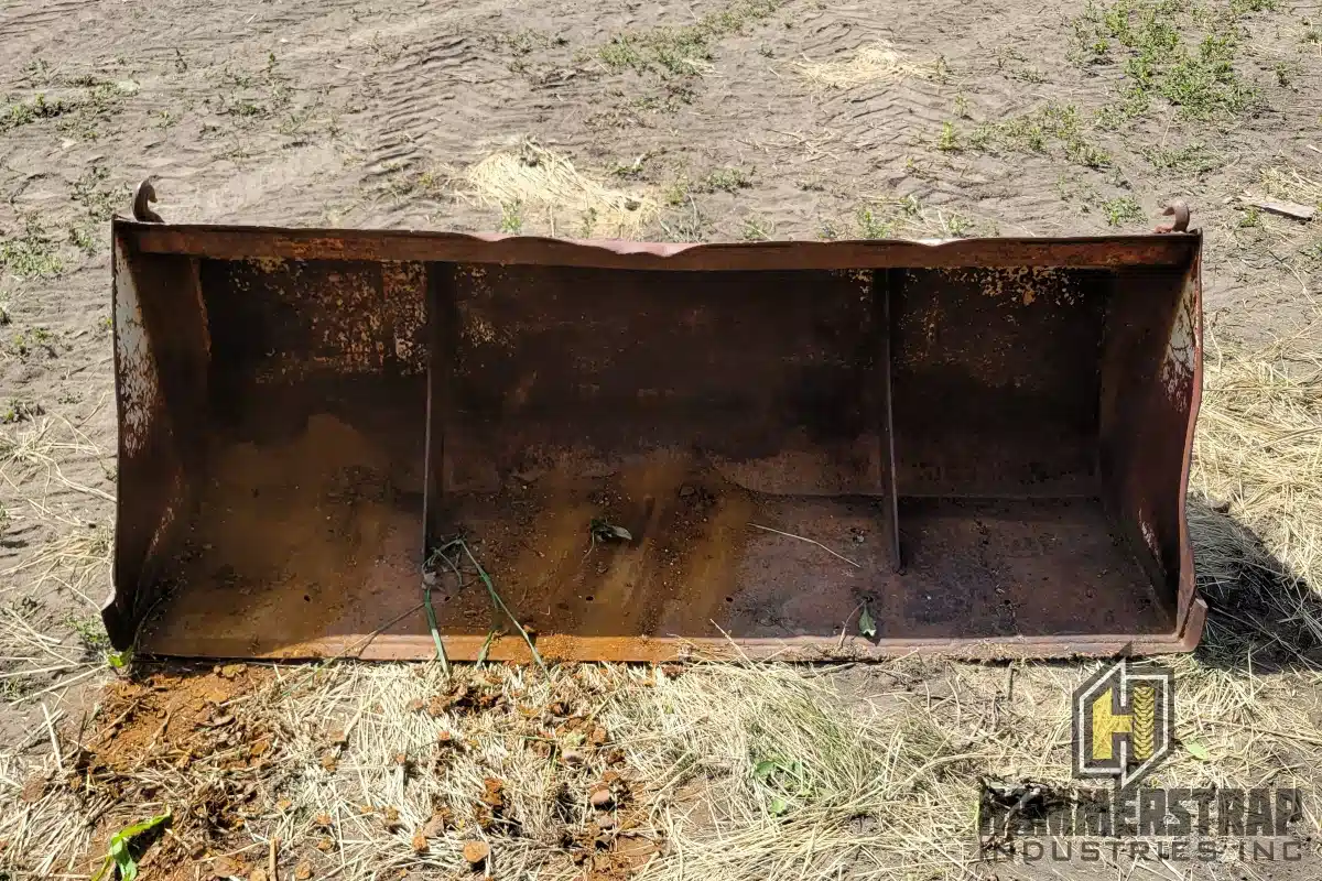 Gallery image 2 for Used Unspecified 6 Ft Tractor Loader Bucket Attachment Bucket