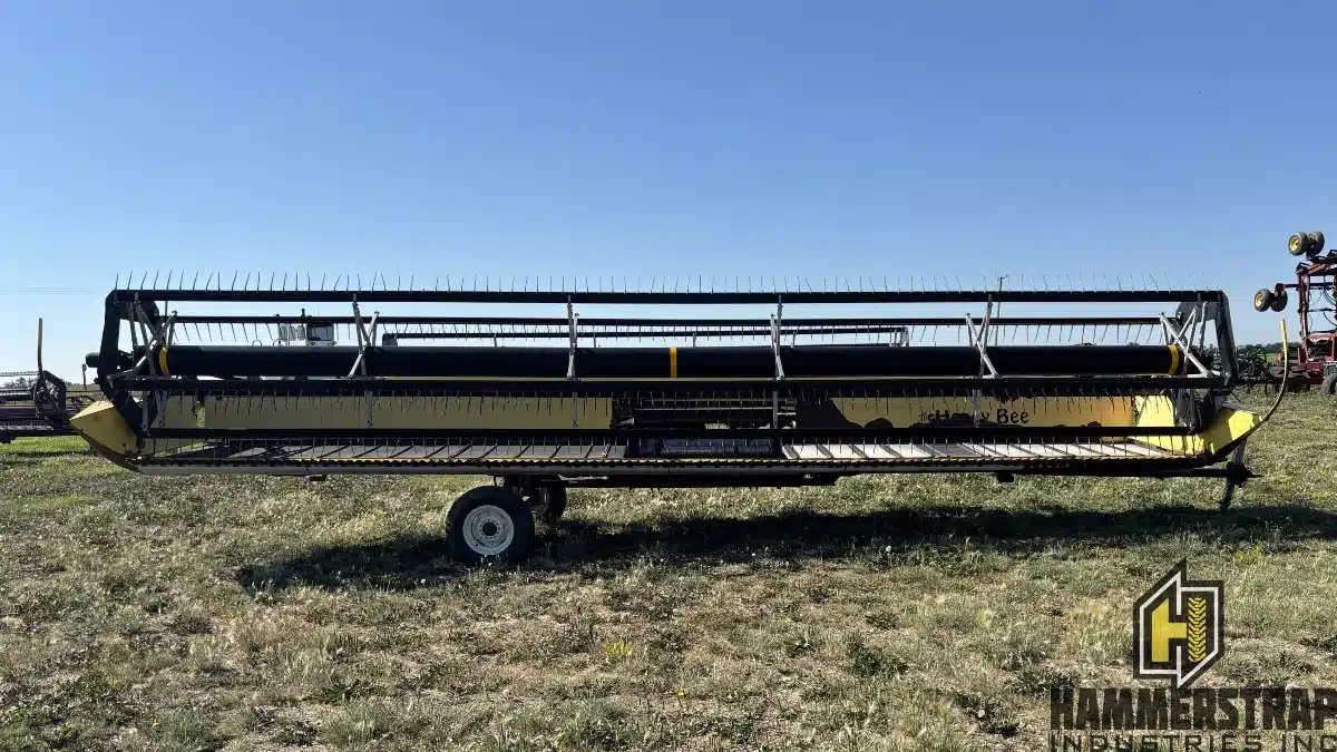 Gallery image 2 for Used Honey Bee SP30 Header - Draper