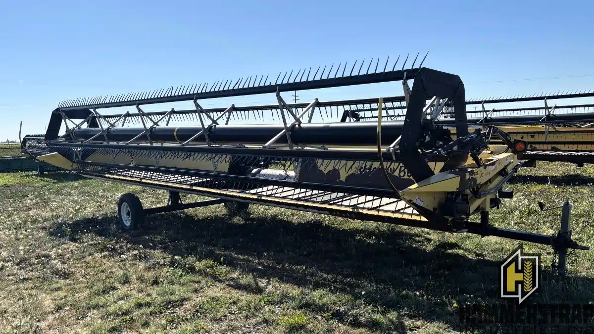 Gallery image 1 for Used Honey Bee SP30 Header - Draper