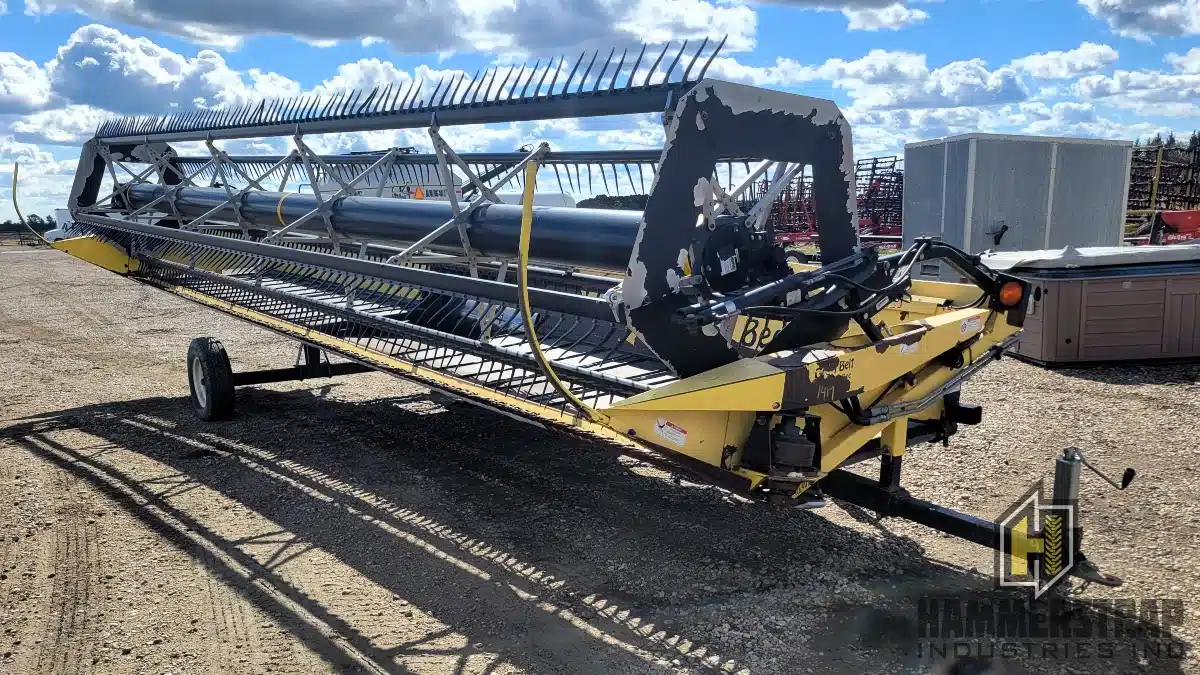 Gallery image 1 for Used Honey Bee SP30 Header - Draper