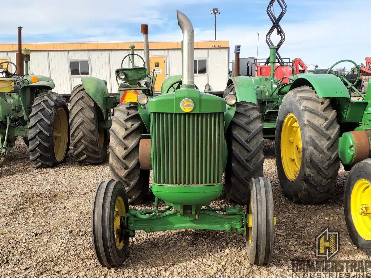 Gallery image 2 for Used 1950 John Deere AR Tractor