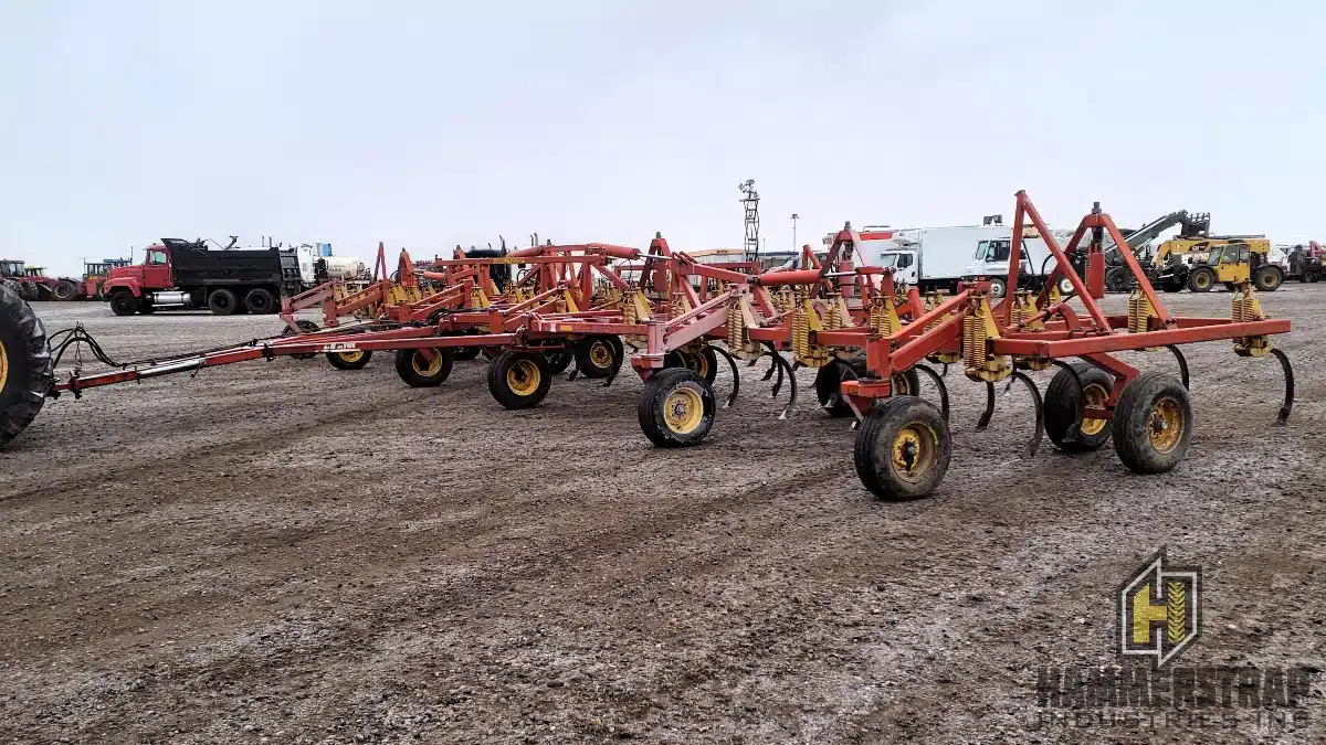 Gallery image 1 for Used Bourgault 9400 56 Ft Chisel Plow Cultivator Cultivator